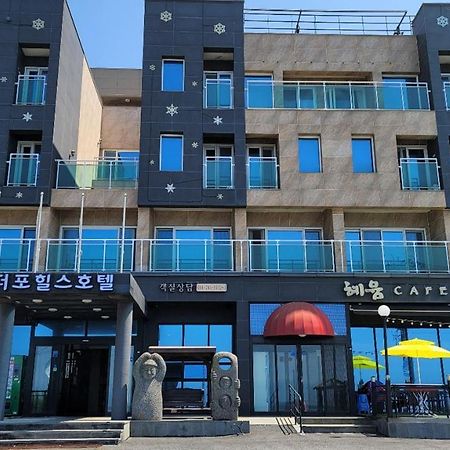The Four Hills Jeju Hotel Exterior photo