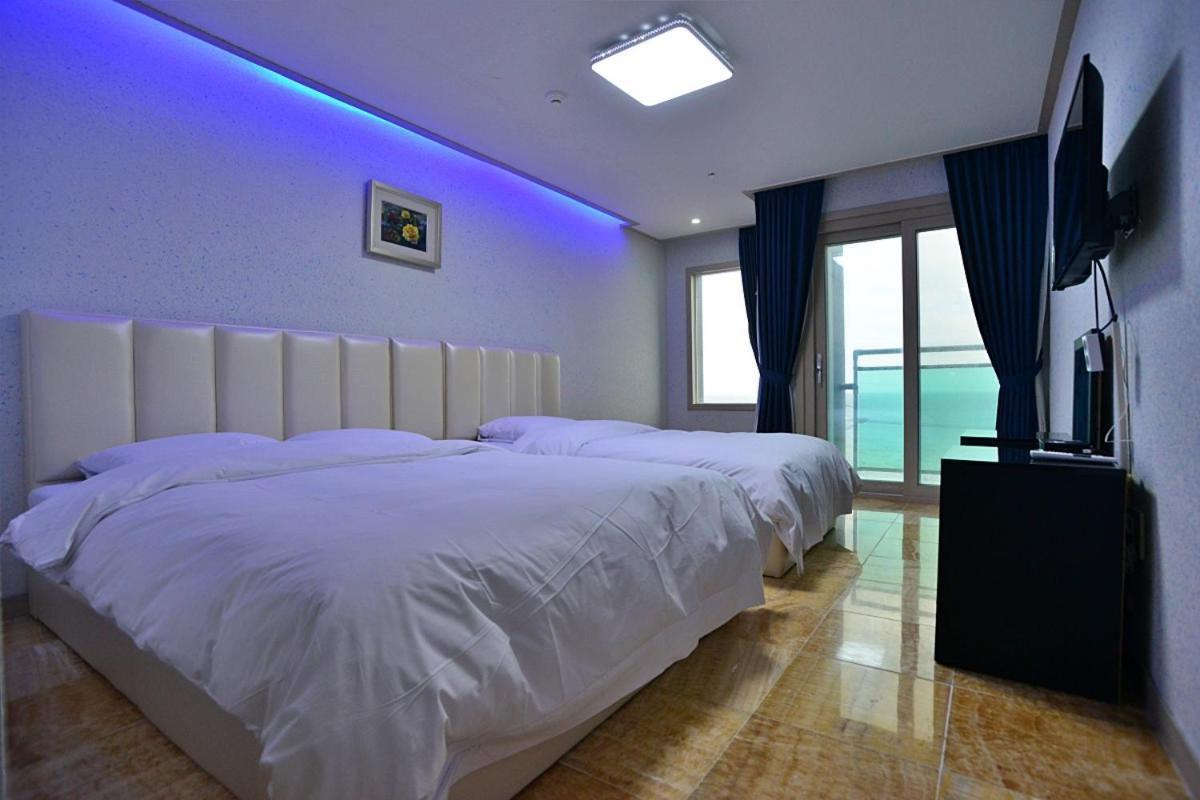 The Four Hills Jeju Hotel Exterior photo