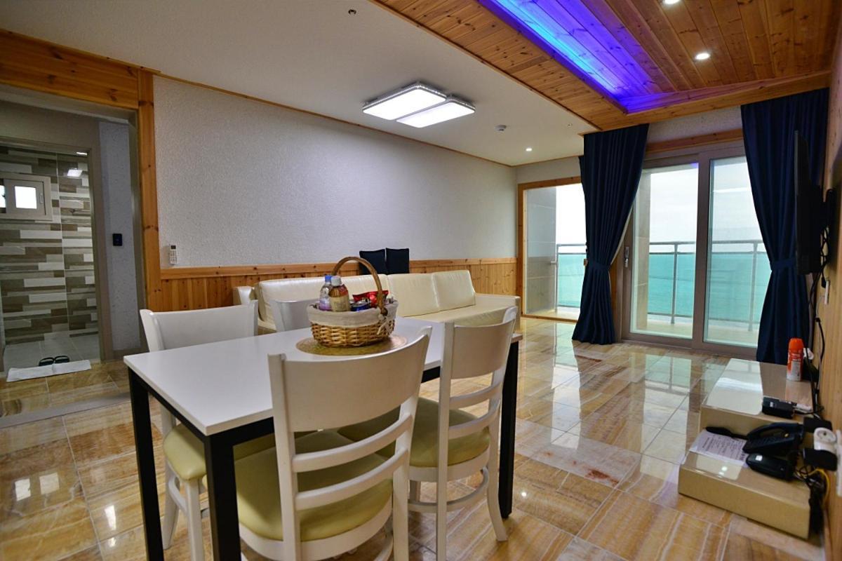 The Four Hills Jeju Hotel Exterior photo