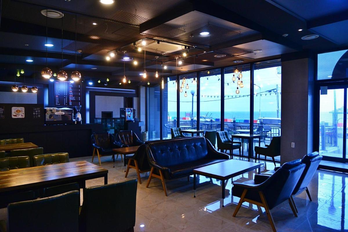 The Four Hills Jeju Hotel Exterior photo