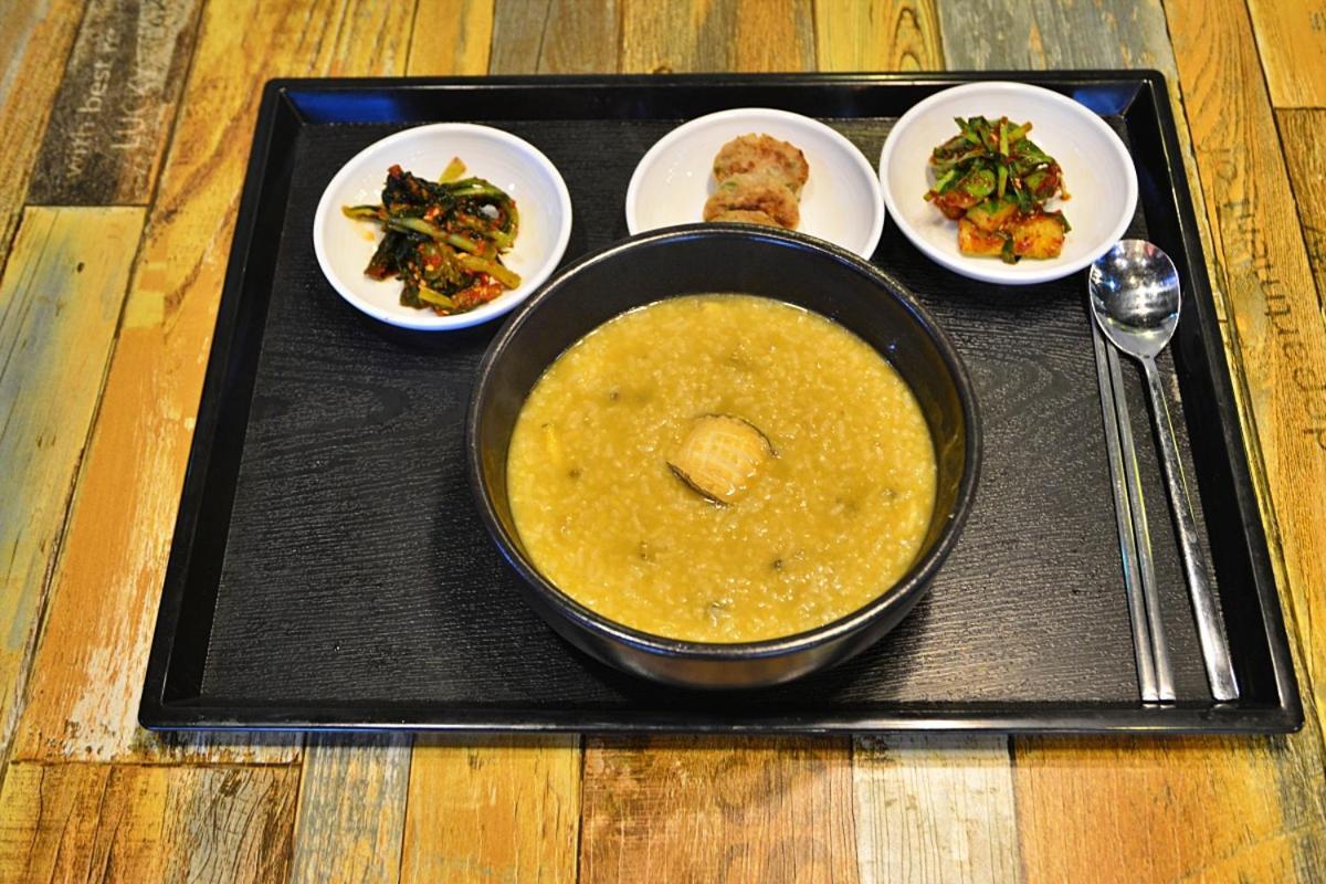 The Four Hills Jeju Hotel Exterior photo