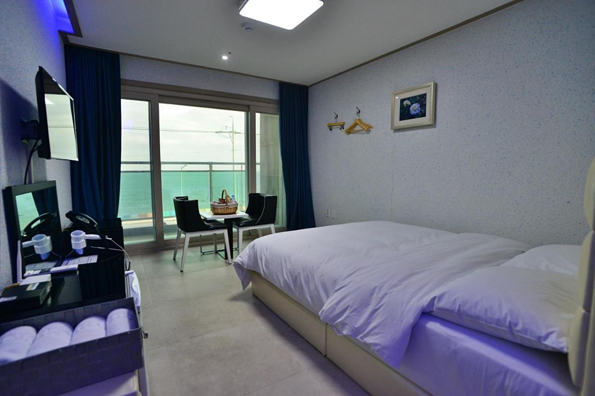 The Four Hills Jeju Hotel Exterior photo