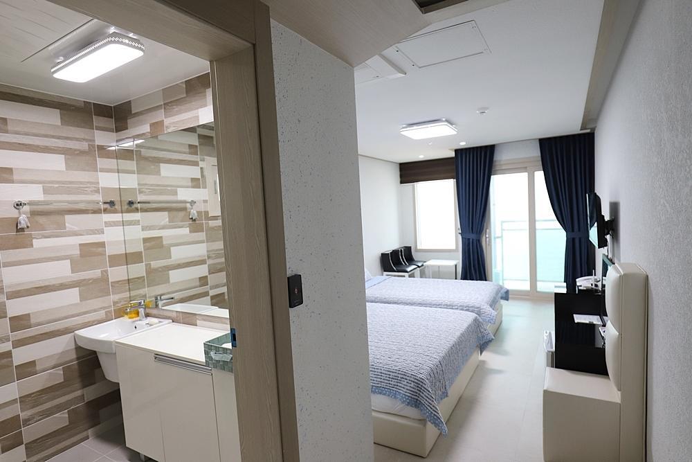 The Four Hills Jeju Hotel Exterior photo