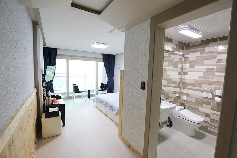 The Four Hills Jeju Hotel Exterior photo